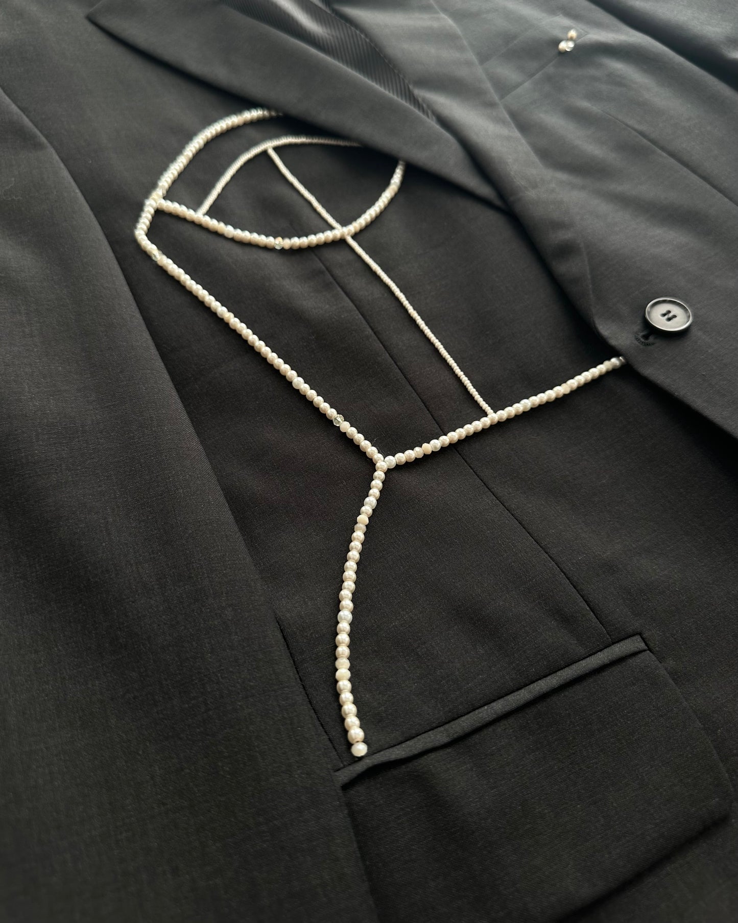 GRAY WOOL BLAZER WITH HAND-BEADED CORSET DESIGN