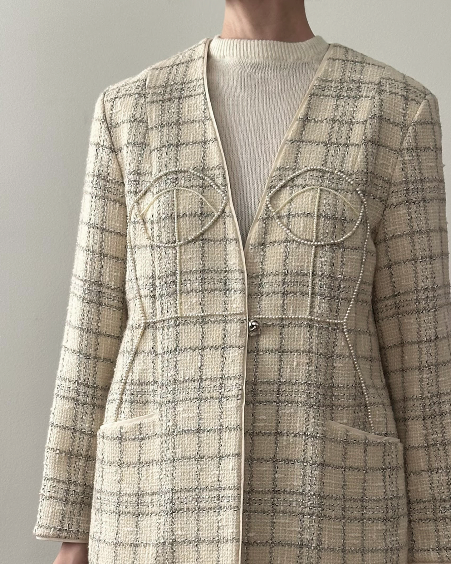 VINTAGE TWEED BLAZER WITH HAND-BEADED FULL CORSET DESIGN
