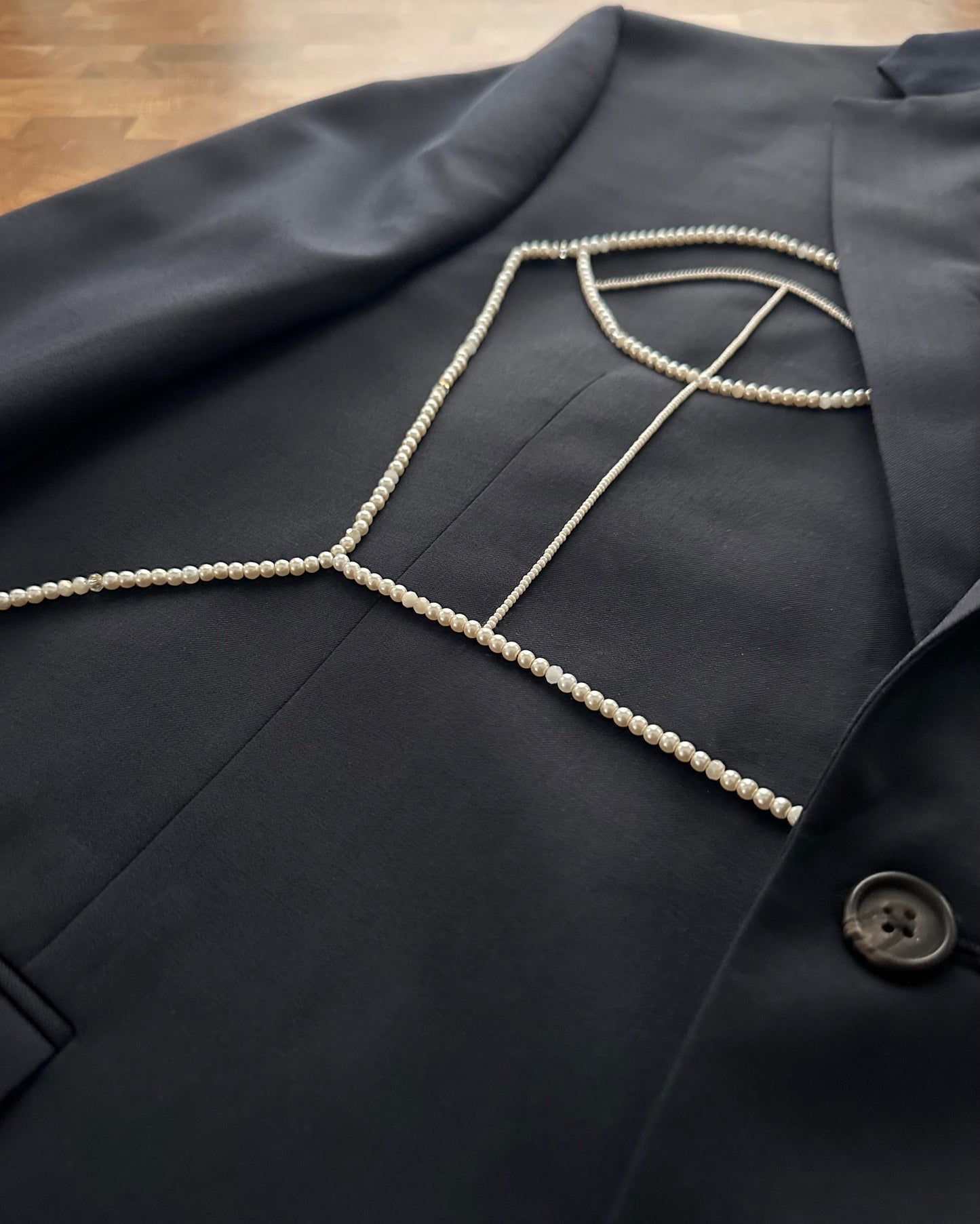 LAUREN RALPH LAUREN WOOL BLAZER WITH HAND-BEADED CORSET DESIGN